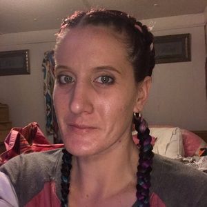 Meet your Posher, Kendra